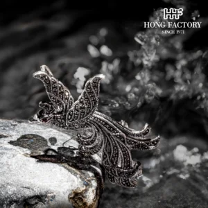 A Marcasite Brooch 